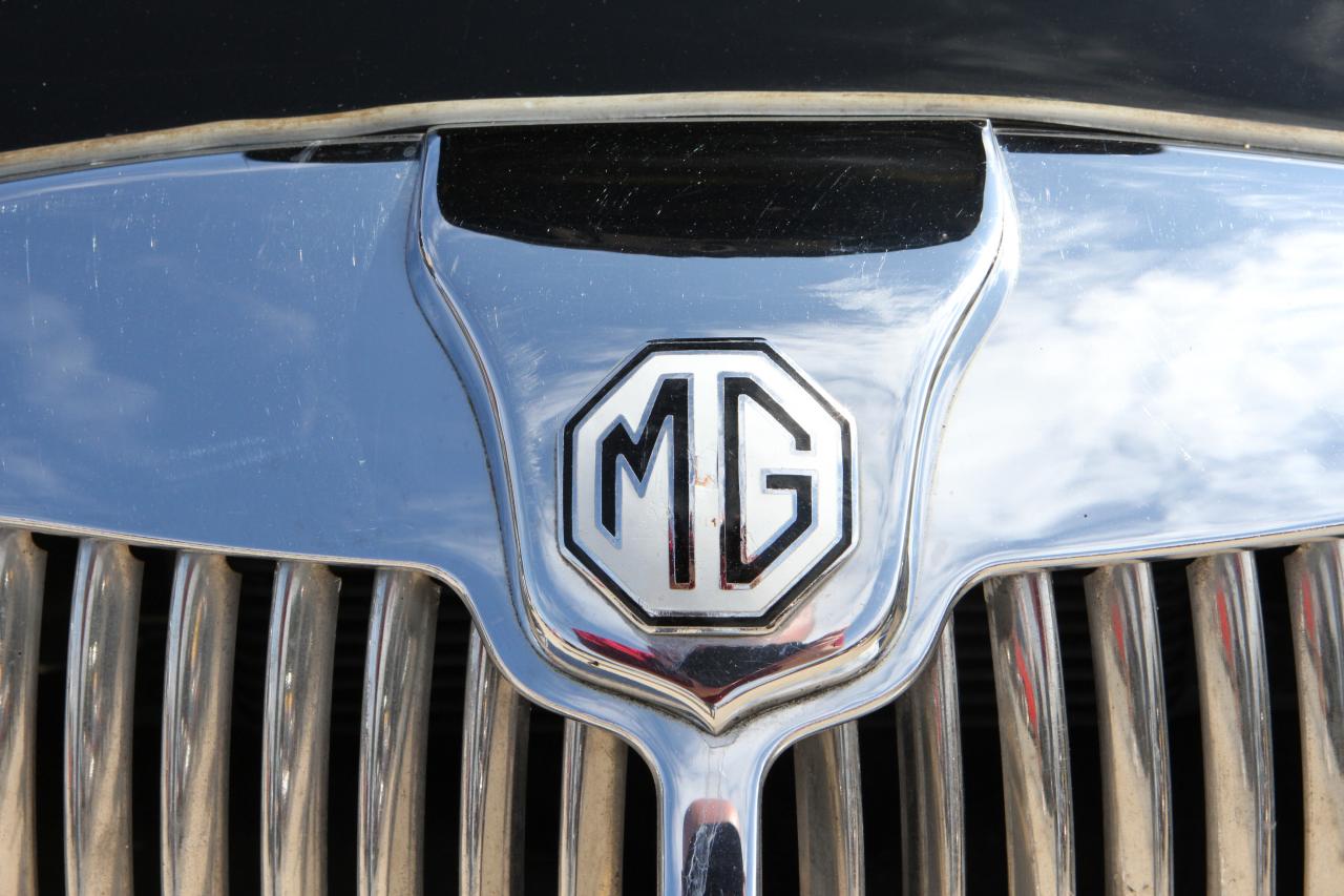 Image of MG emblem