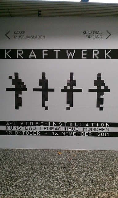 Plakat zur Ausstellung Kraftwerk in München