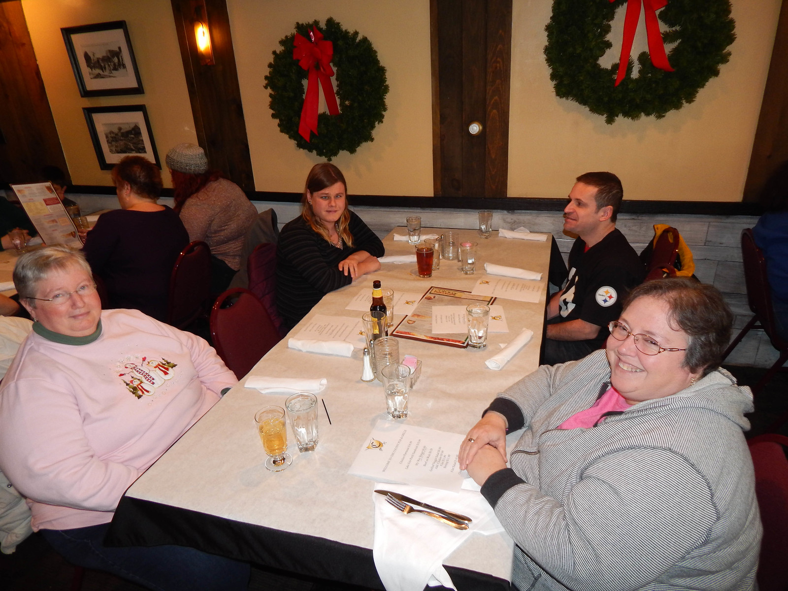 On Sunday, January 8, 2017, LBT Women of Erie held their annual Holiday Dinner at The Colony Pub & Grille, 2670 W 8th St, Erie PA. In addition to great times and great company, there was also a gift exchange and donations were collected for the Second Har