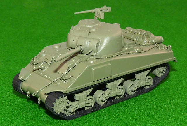 Armourfast M4 Sherman - glossed primer coat