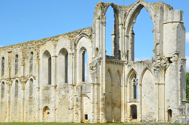 Maillezais (Vendée), ruines de l'abbaye (37)