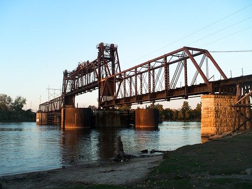 railroad sunset train river illinois railroadbridge cbq ottawaillinois