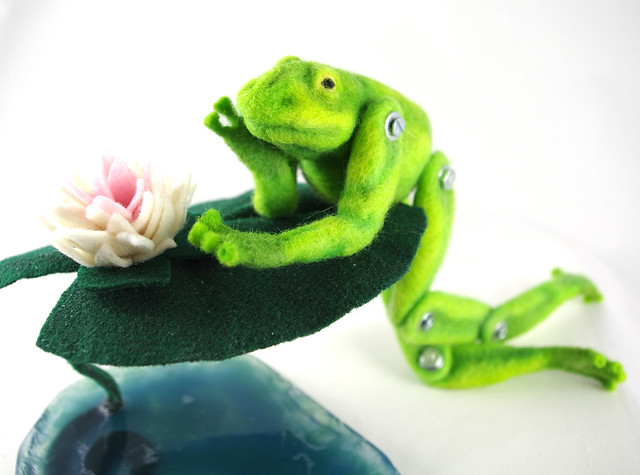 Frog & Lily Pad 1