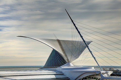 Milwaukee Museum Of Art - Quadracci Pavilion by Brian Callahan (Luxgnos.com)