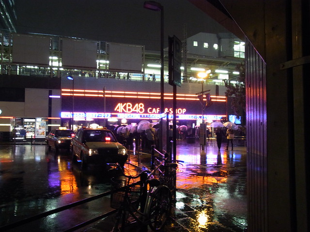 AKB48 CAFE&SHOP 栄枯盛衰GUNDAMCAFEは永久に・・・