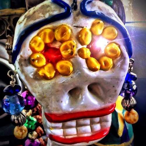 apple square dayofthedead skull mac rearviewmirror squareformat diadelosmuertos sherry normal 4g iphone sugarskull 2011 dangles chotskies iphoneography instagramapp uploaded:by=instagram