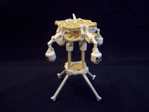 Alien Skeleton/Skeleton Alien | by daftpirate