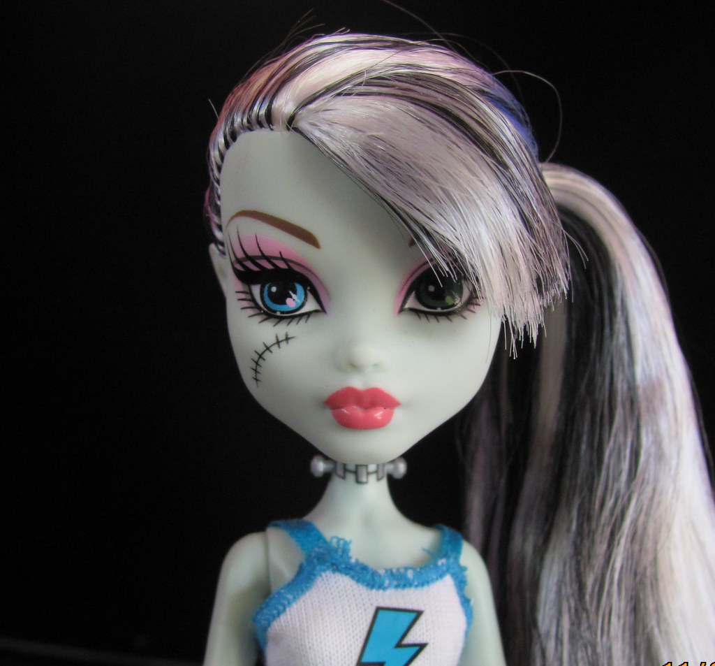 Monster High Dead Tired Frankie Stein | Carrie Zumwalt | Flickr