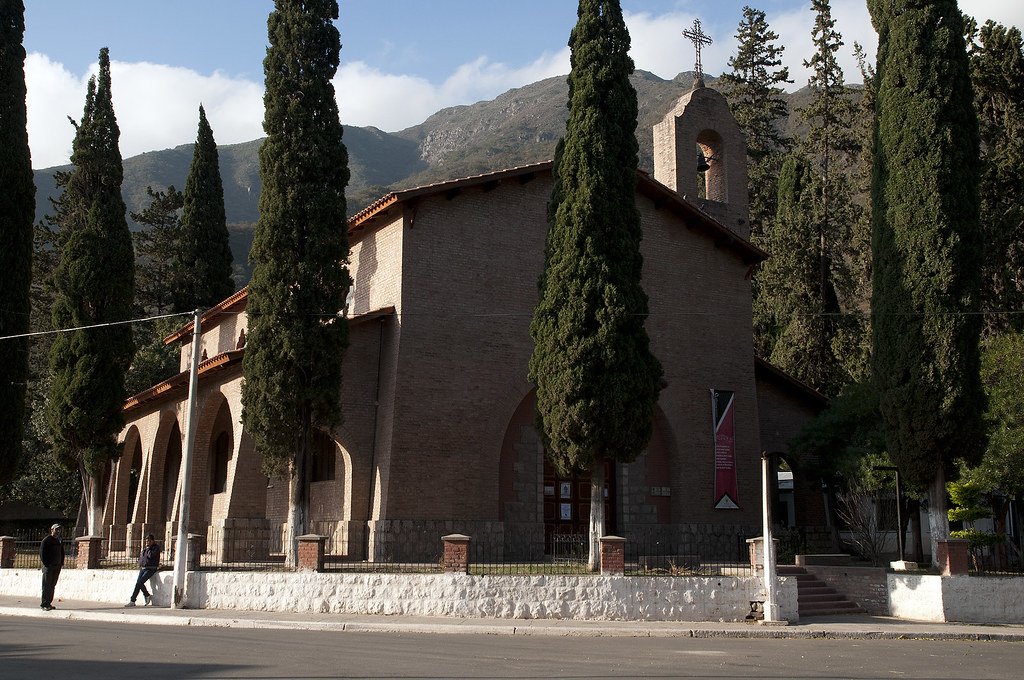 Chiesa in Las Pirquitas (dove si trova la diga che da acqua a tutta la zona compreso San Fernando del Valle del Catamarca)