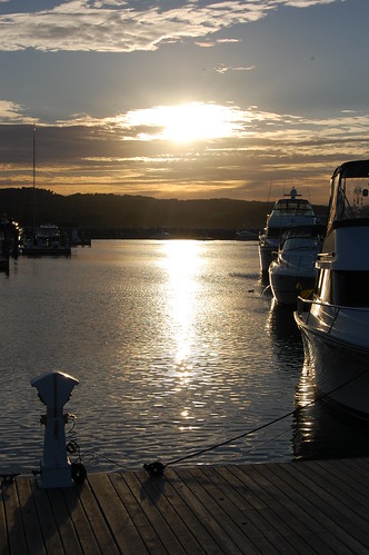 sunset marina boat lakemichigan oldtown clinchpark