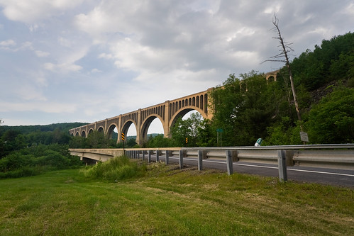 bridge day cloudy pennsylvania viaduct nicholson concretebridge tunkhannockviaduct deckarchbridge