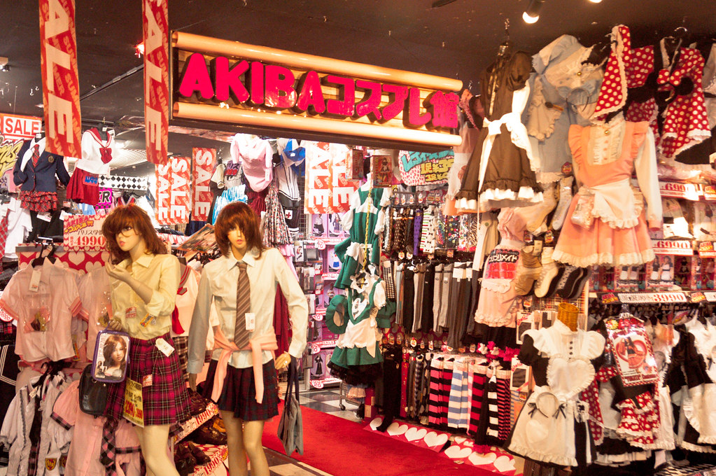 cerebro amenaza Alternativa Maid Cosplay Shop in Donquijote @ Akihabara | KYP | Flickr