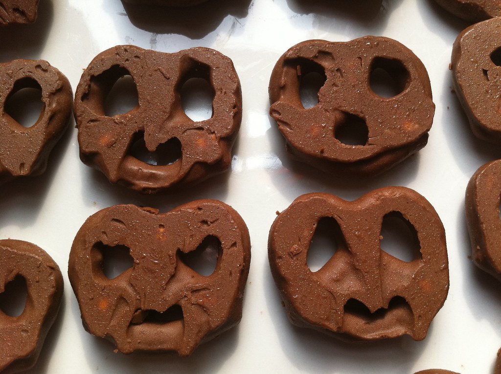 Chocolate Dipped Pretzels