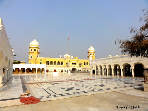 pakistan 1984 sikh gurdwara punjab kirtan gurudwara sikhism singh khalsa sardar gurus sangat sikhi nankanasahib bhagatsingh sikhhistory olétusfotos mygearandme partition1984