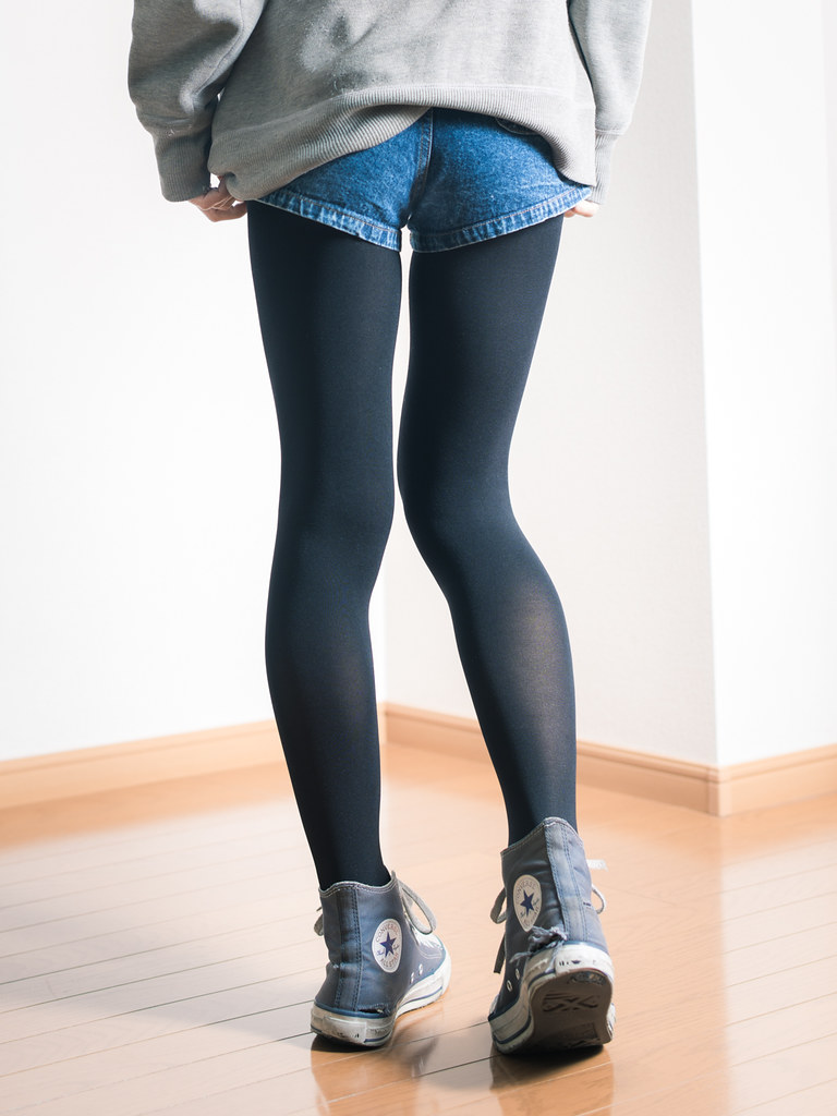 Denim shorts and black tights | sutiblr 