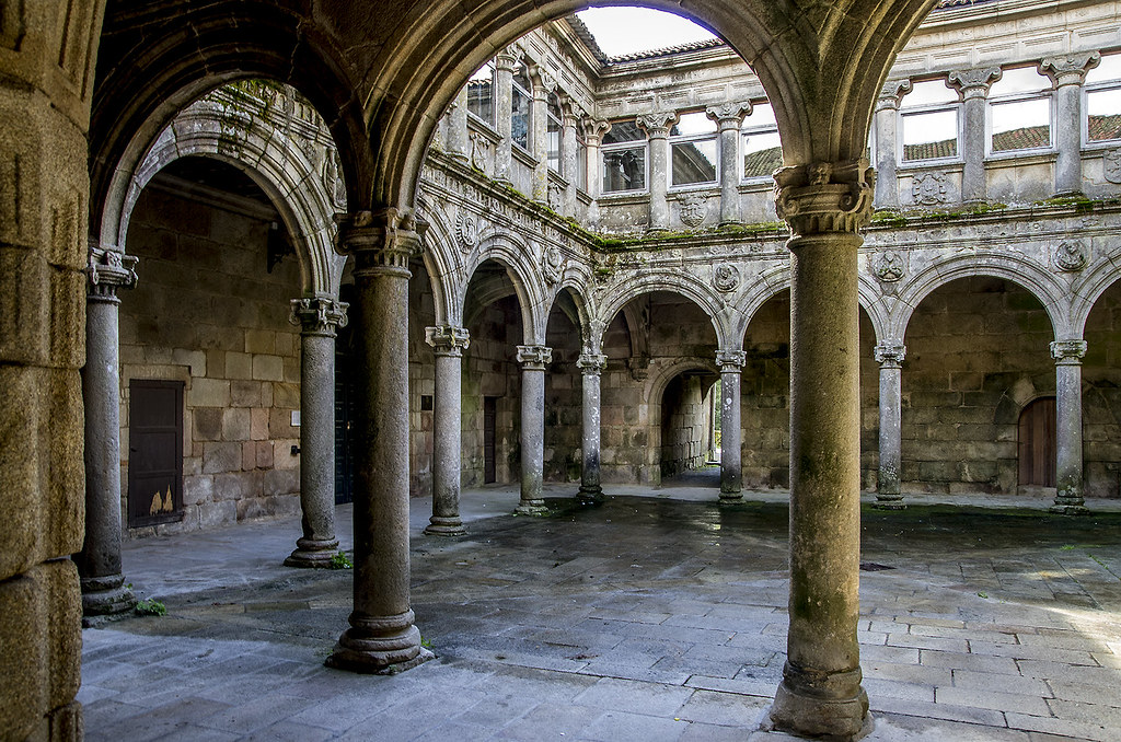 Resultado de imagen de Monasterio de Santa María (Montederramo, Ourense)