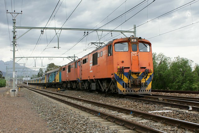 Transnet Class 6E1's: E1379, E1834, Worcester, Western Cape. 07.12.2009.