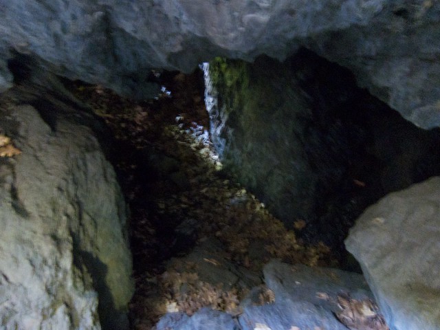 1:06:46 (73%): vermont bradford hiking cave devilsden wrightsmountain