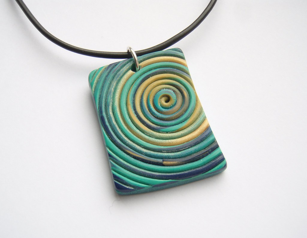 String pendant aqua and gold | Diane Keeble | Flickr