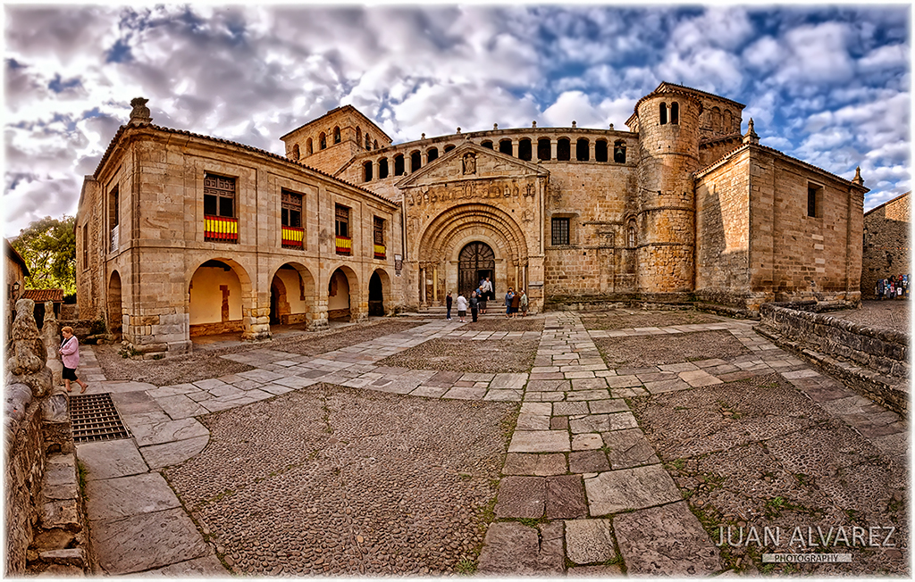 Santillana del Mar "Colegiata de Santa Juliana" 02 by JuanÁlvarez