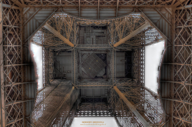 Eiffel Tower - Paris - HDR