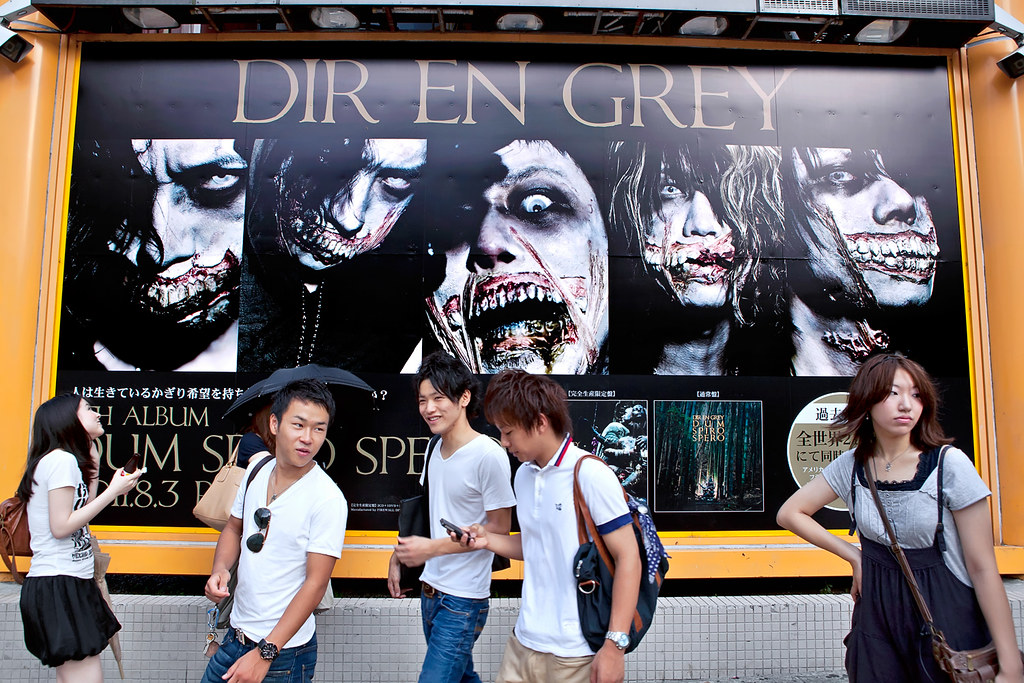 Scary Dir En Grey in Shibuya | A very scary billboard for th… | Flickr