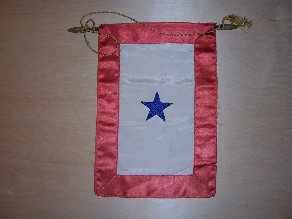 WW2 US Window Banner | A banner with a blue star indicated a… | Flickr