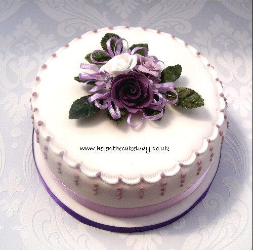 Purple & White rose posy top cake