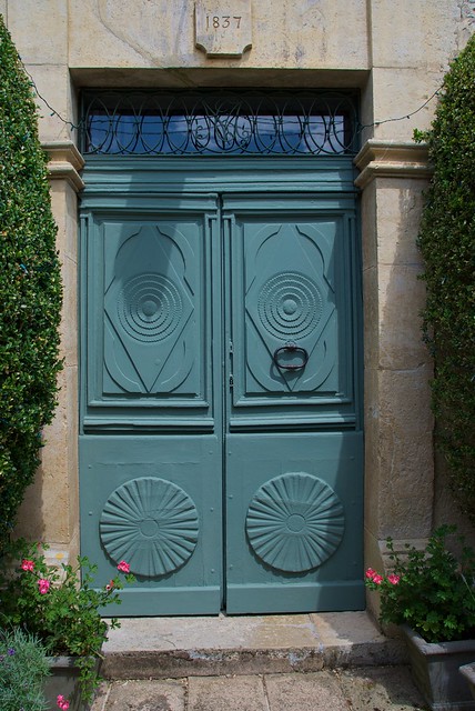 Front Door, Le Couvent