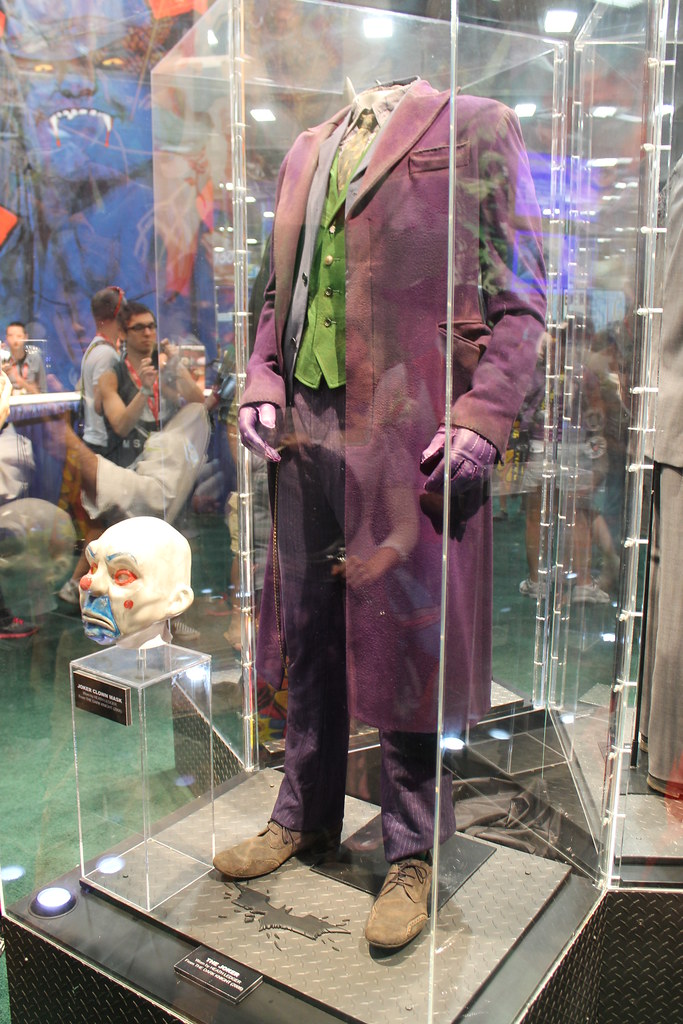 The Dark Knight Costumes and Props on display at the DC Co… - Flickr