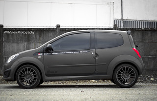 Renault Twingo RS - Carbon Black + Matte Olive