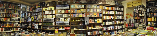 Libreria L'AngoloManzoni Via Cernaia 36/d Torino Sala 1