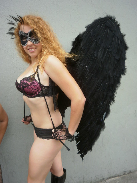 SEXY WOMAN ANGEL ! photographed by ADDA DADA at FOLSOM STREET FAIR 2011 !  ( safe photo )