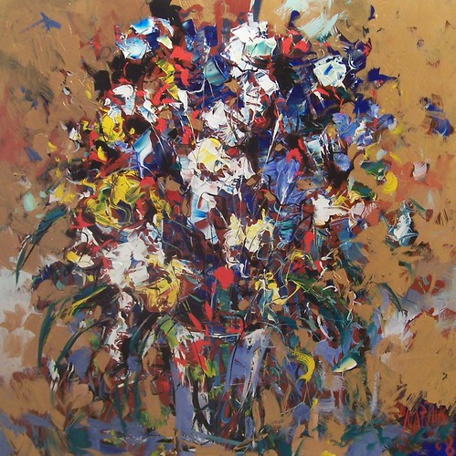 Mixed flowers in blue, white and red