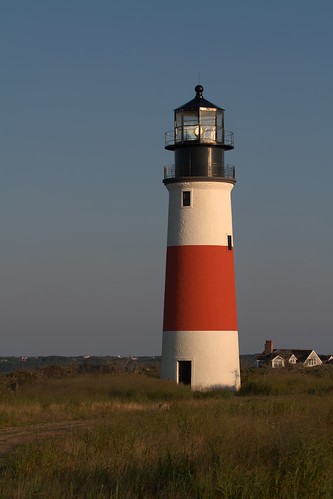 light lighthouse sunrise dawn head nantucket sconset sankaty lighthousetrek