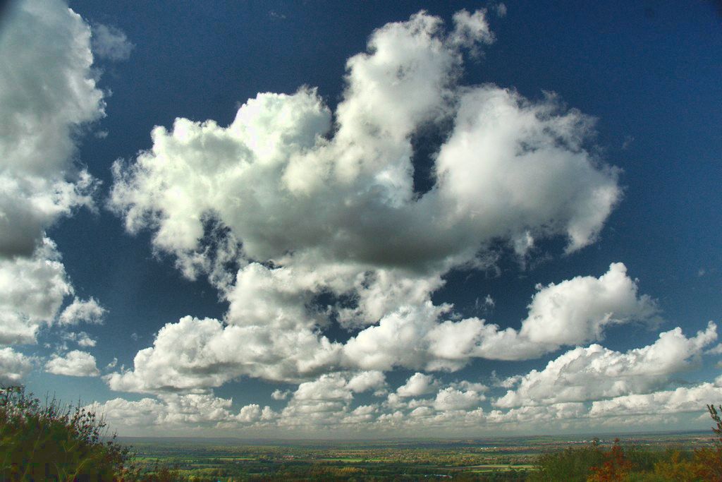 Who likes a cloud?        (Clouds over the Vale)