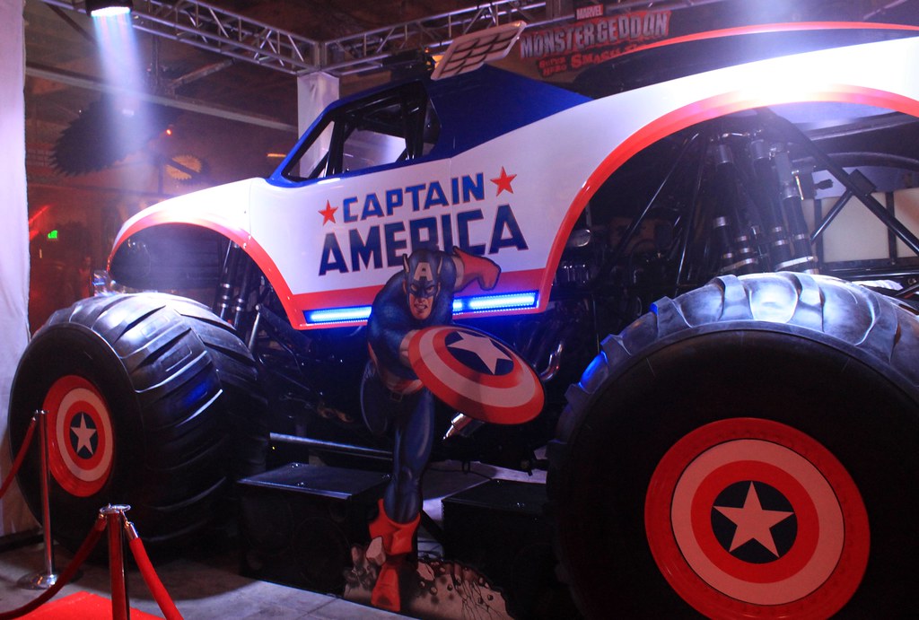 2011Marvel's Captain America Monster Truck at SDCC03