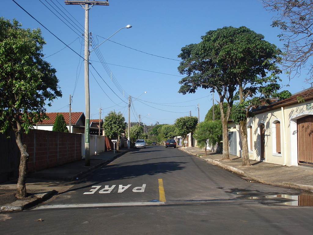 Oriente - SP / Rua Antônio F. Porem, Jardim Novo Oriente.