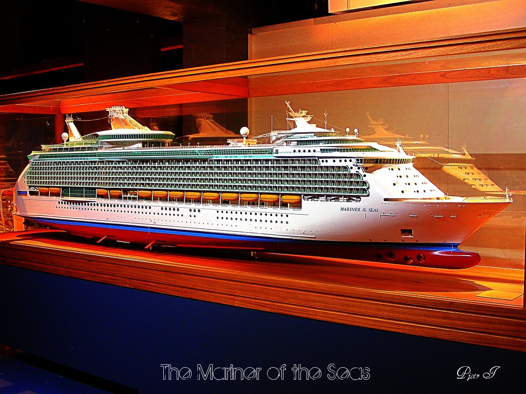 The model of The Mariner of the Seas [Explored]
