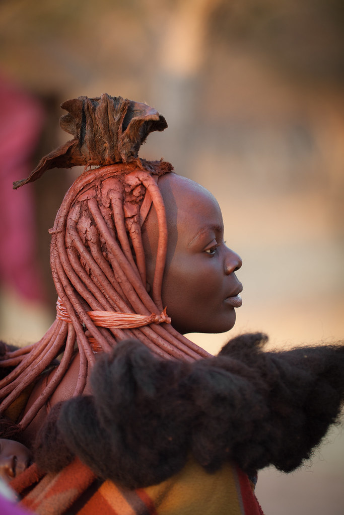 Tribe himba black. Племя Химба. Народ племени Химба. Племя Химба в Африке. Деревня Химба.