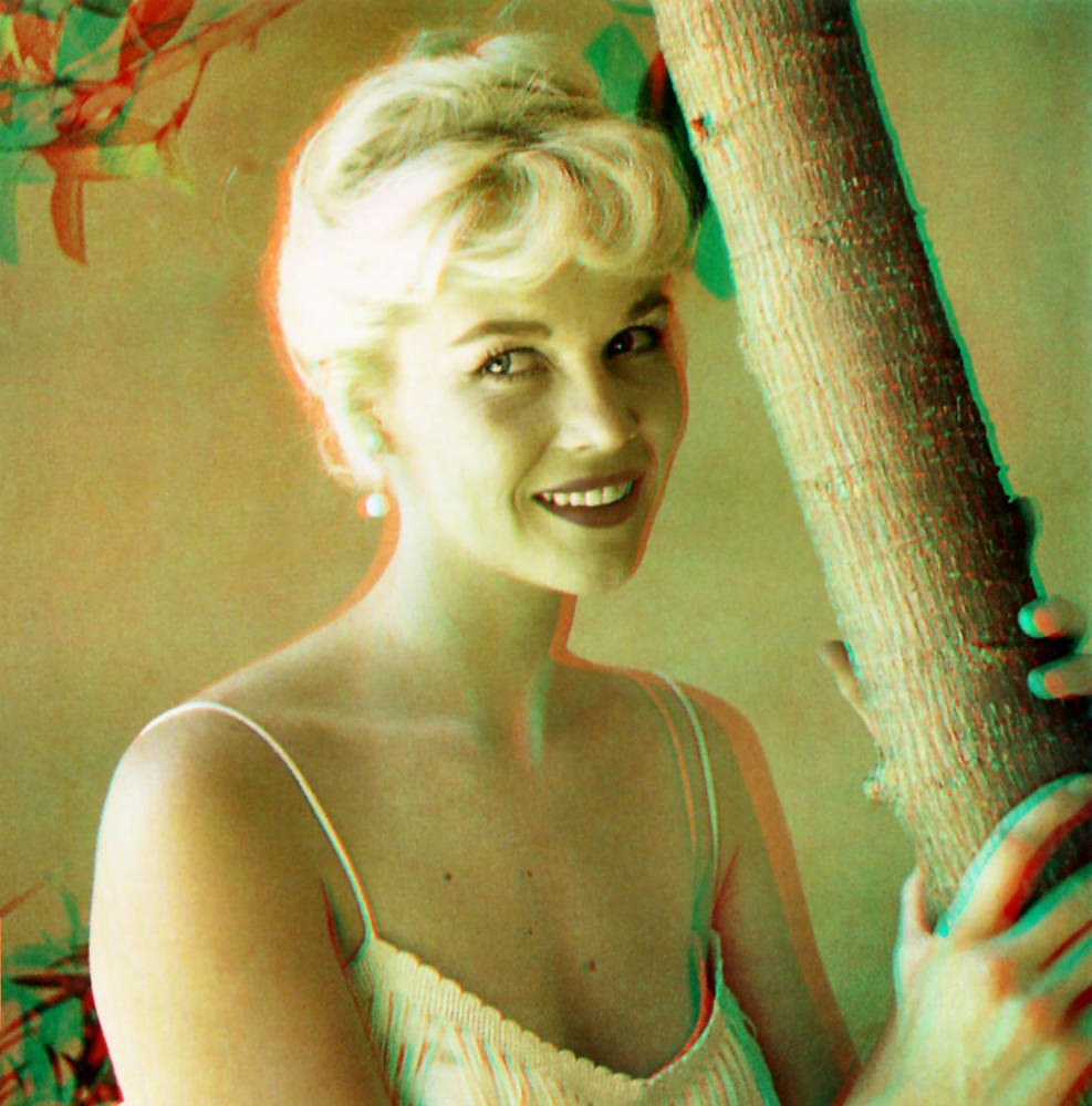 04-Dorothy Provine at Greenacres #1 [1960] (Anaglyph)