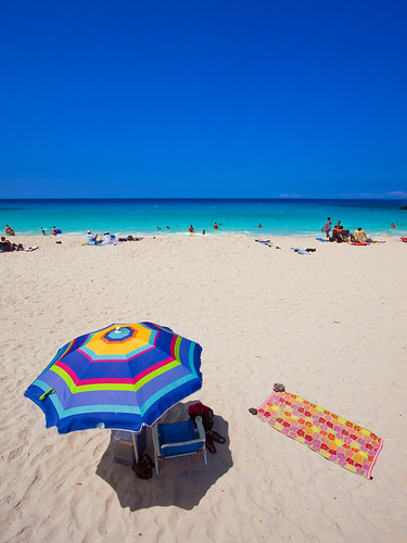 ocean blue sea sky sun beach water umbrella hawaii bay sand chair towel shade bigisland kua img1538