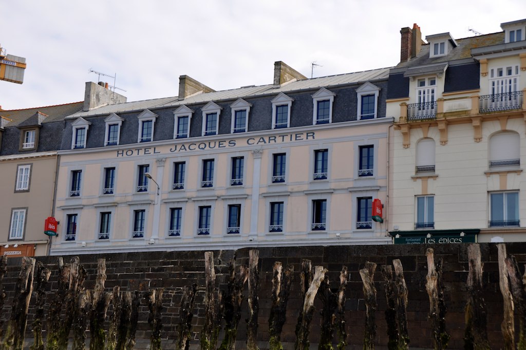 cartier hotel st malo france