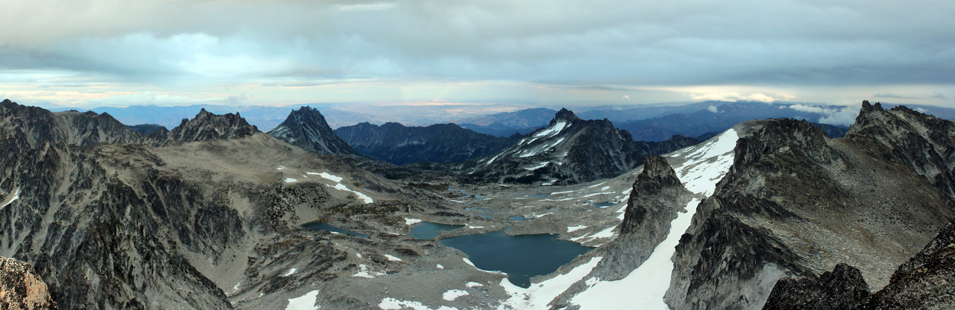Upper Enchantments panoramic view from Dragontail Peak