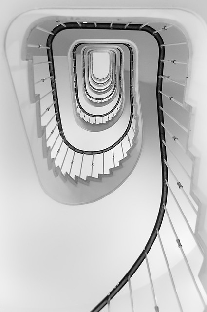 Escalera blanca