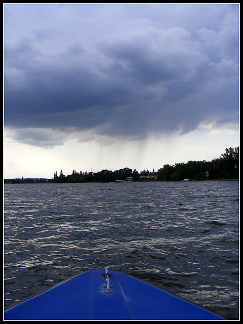 Into the storm, Old Lake, Tata