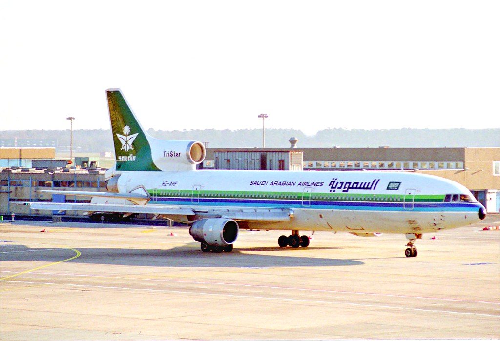 Saudia - Saudi Arabian Airlines L-1011 TriStar 1; HZ-AHF@FRA;27.12.1995