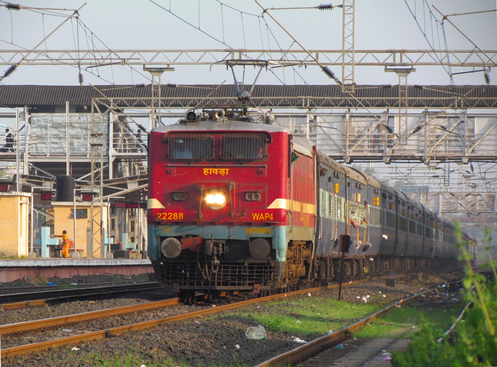 Karnataka Express - a photo on Flickriver
