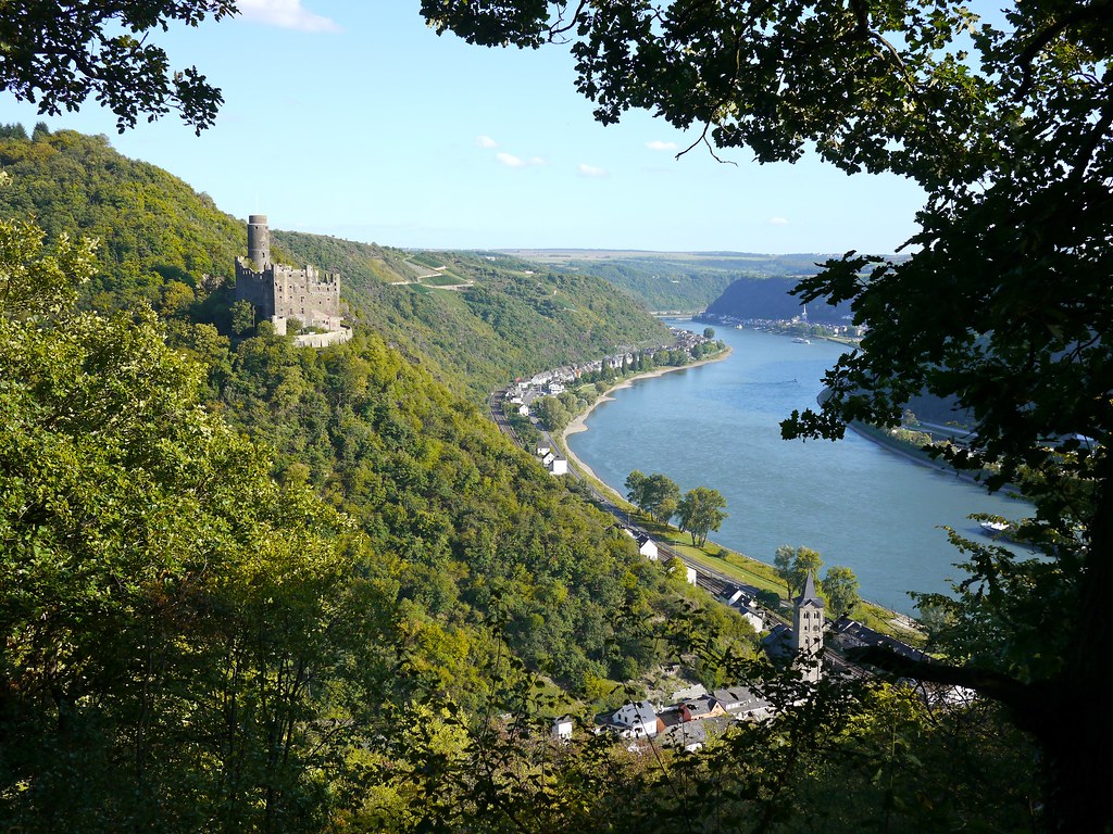 Rhine valley below Kestert