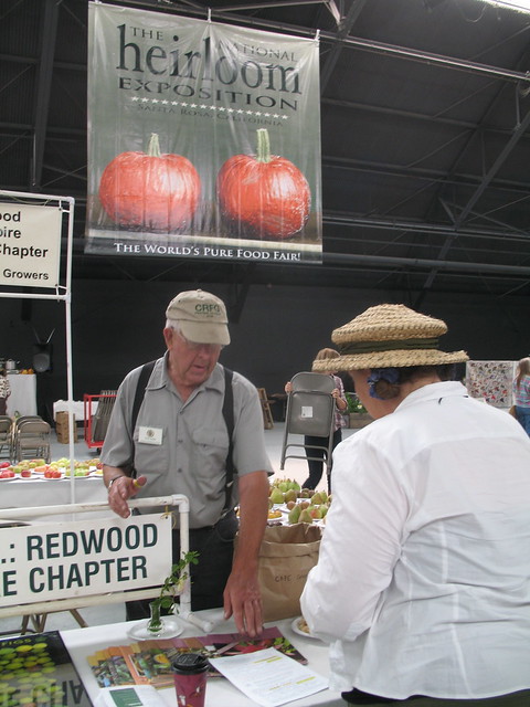 Redwood Chapter's Award-Winning Heirloom Expo Booth!